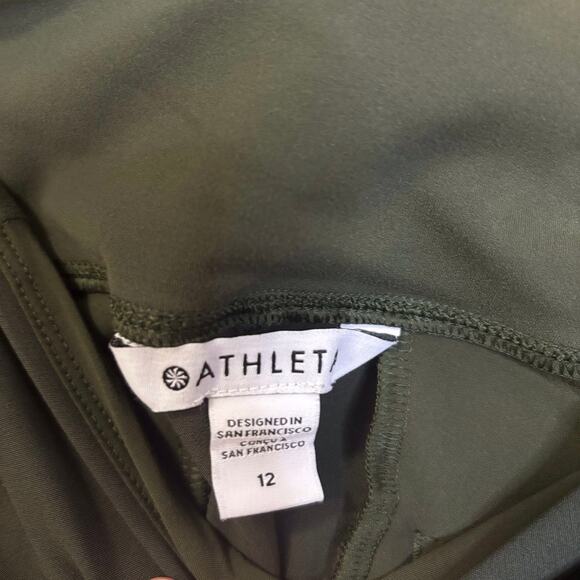 Athleta Endless Pleated skort 2023 Aspen Olive green size 12 - Picture 3 of 4